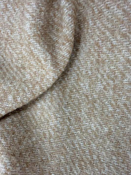 Detalle de la caída del tejido
