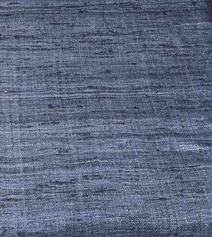 Detalle en cuadro de la seda rustica azul marino