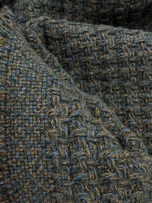 Detalle de la caída del tejido