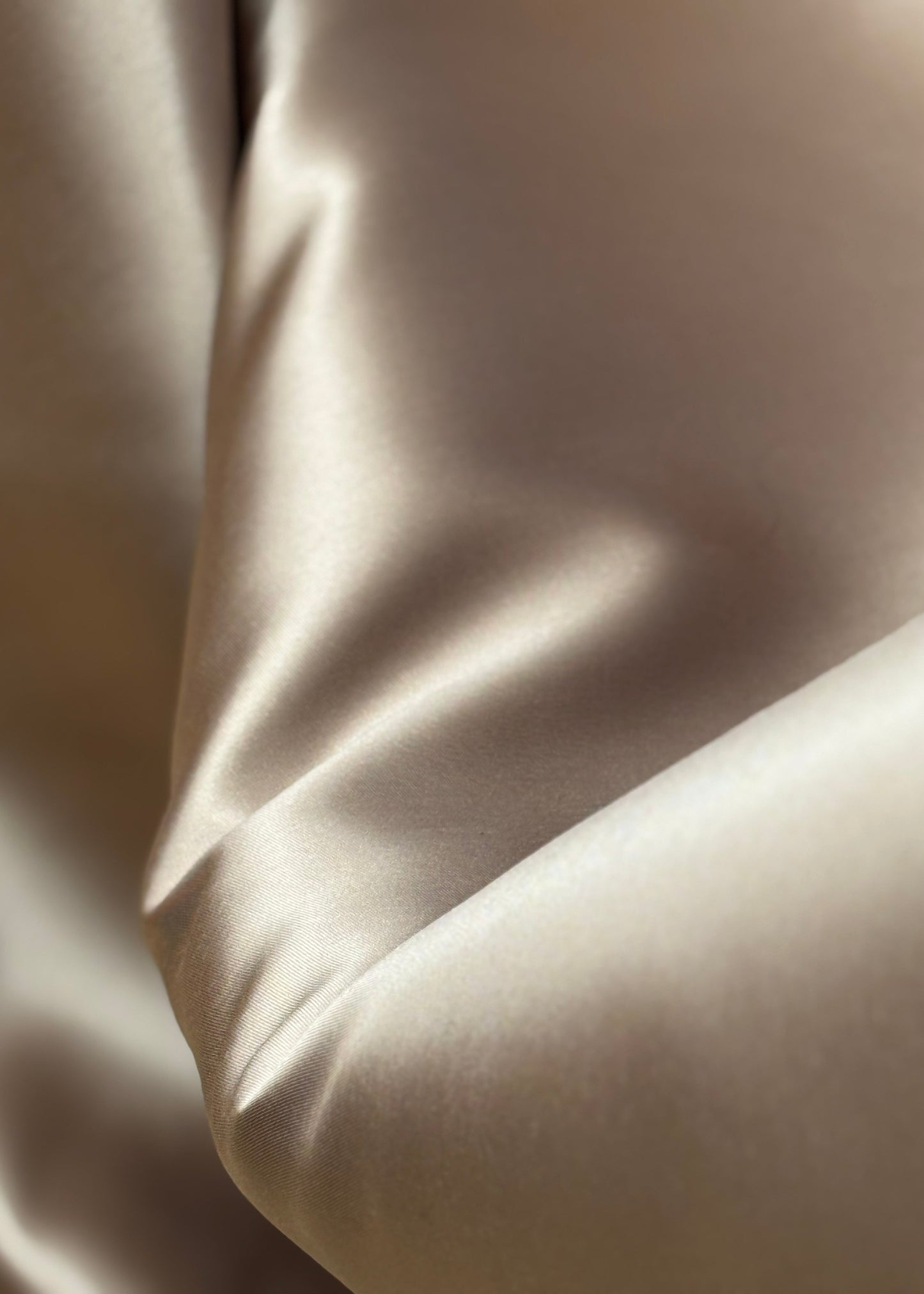 Textura mikado liso color oro viejo