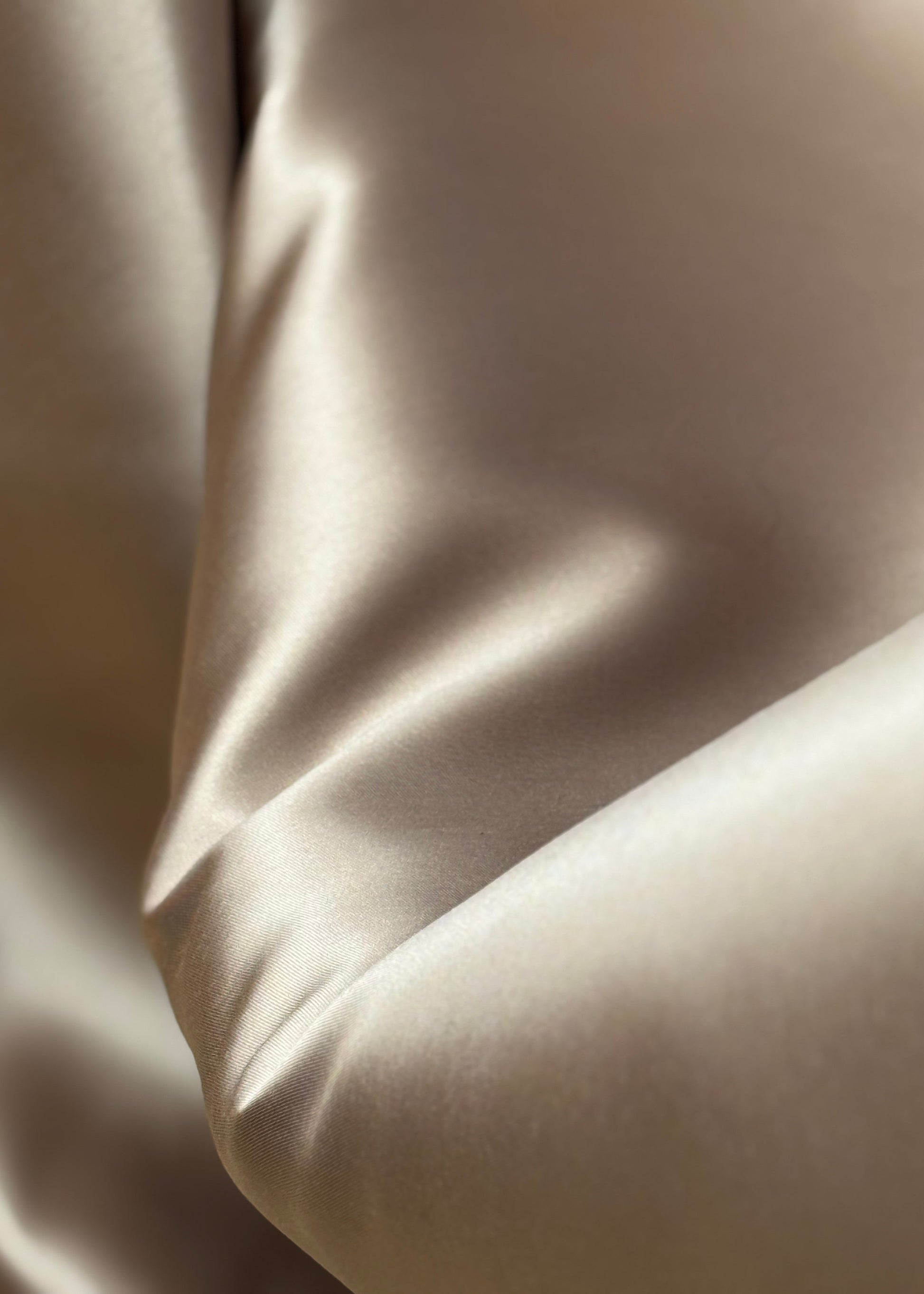 Textura mikado liso color oro viejo