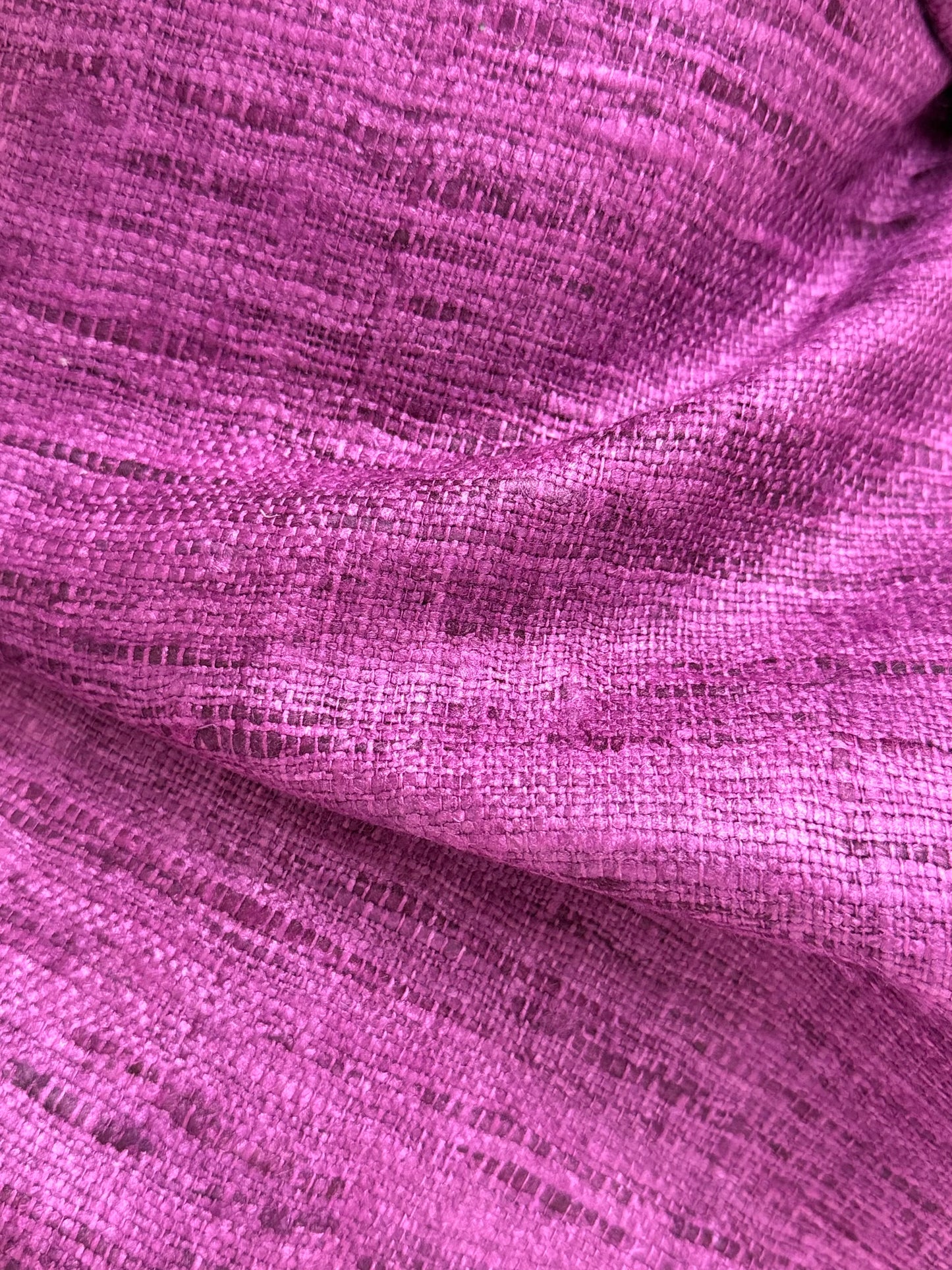 Color purpura de la seda rústica imagen apreciación textura y tela 