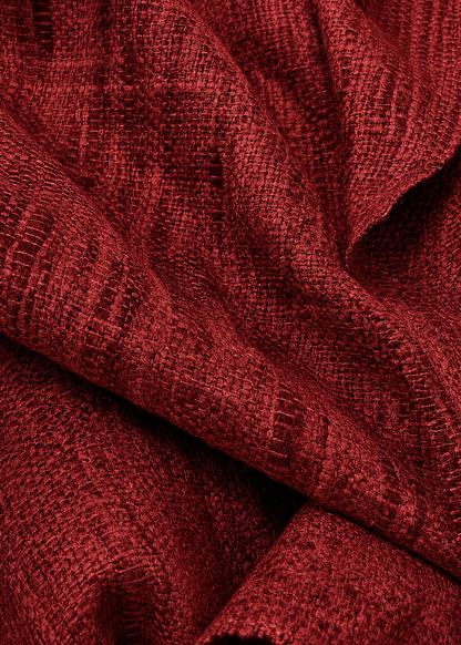 Detalle seda rustica color rojo 