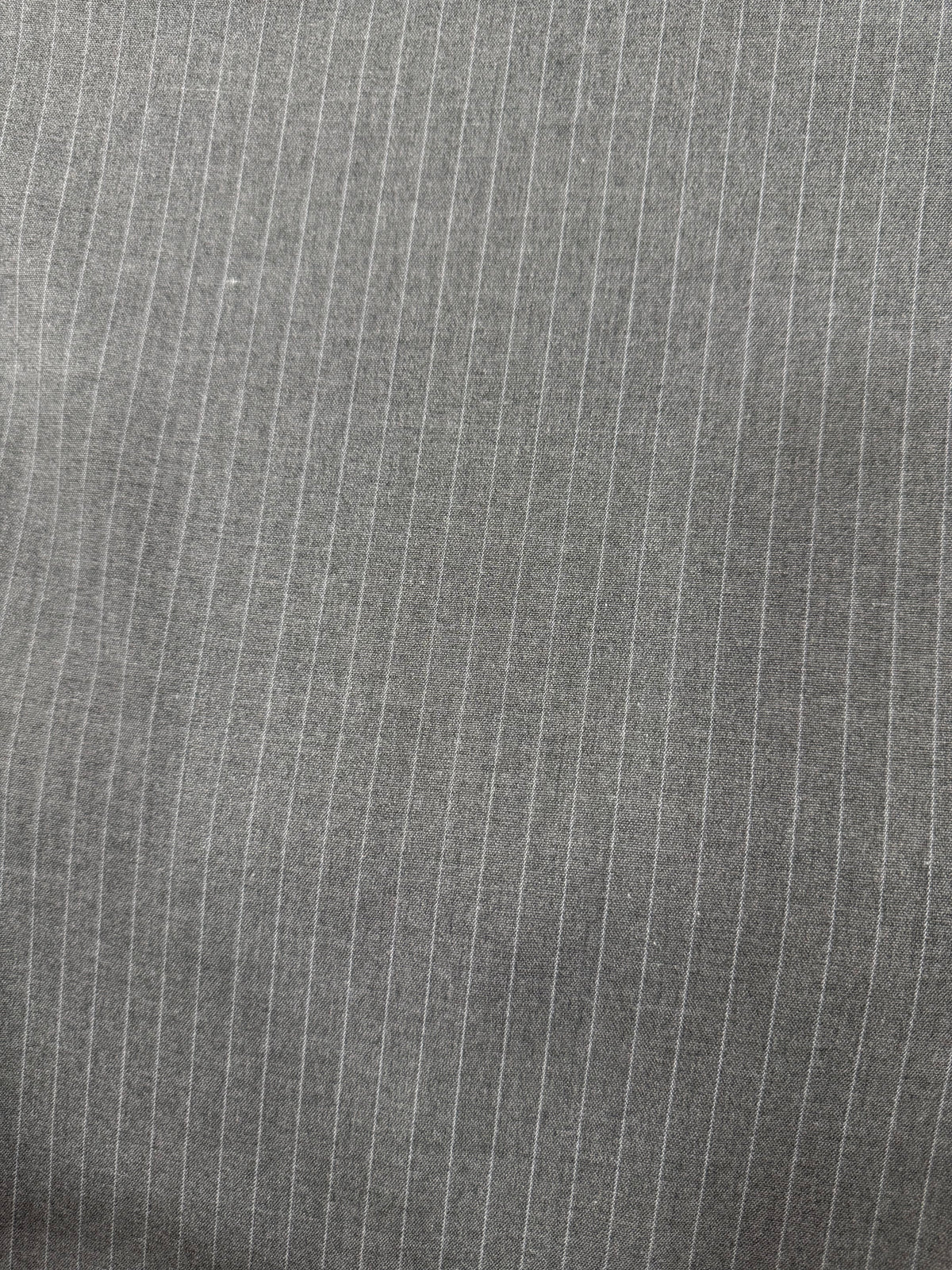 Tela diplomática fina color gris, detalle de la caída del tejido - Arte con Telas
