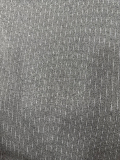 Tela diplomática fina color gris, detalle de la caída del tejido - Arte con Telas