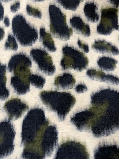 Tela pelito leopardo verde, pliegues de la tela - Arte con Telas