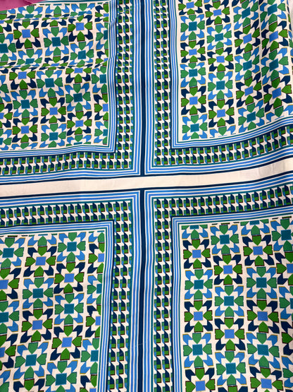 PAÑUELO GEOMÉTRICO AZUL Y VERDE