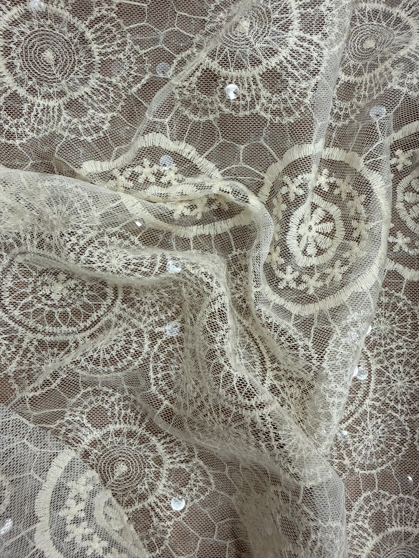 BORDADO ROSETON BLANCO