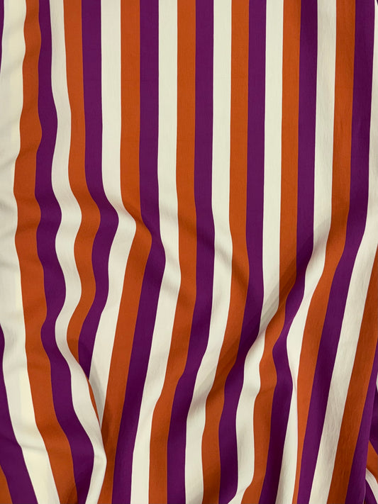 LINEAS GRANDES, MORADAS Y NARANJAS.