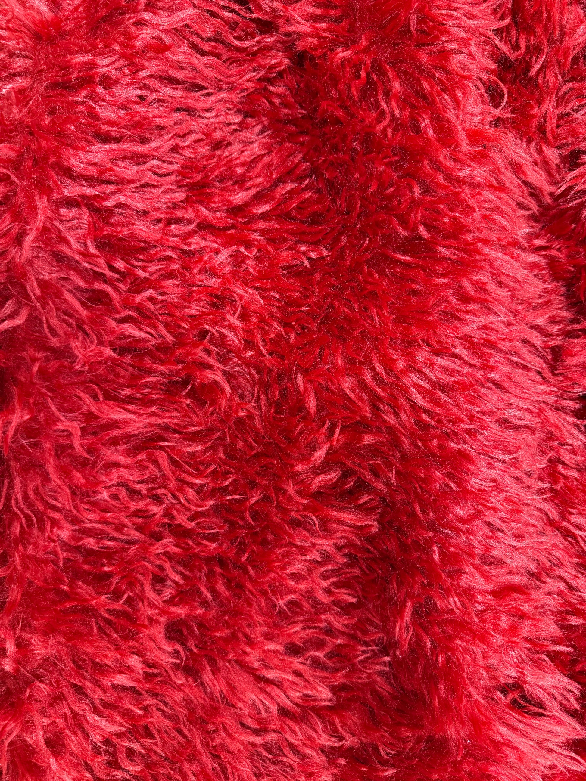 Tela de pelo largo color rojo - Arte con Telas