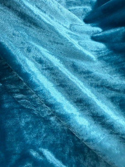 TERCIOPELO AZUL TURQUESA