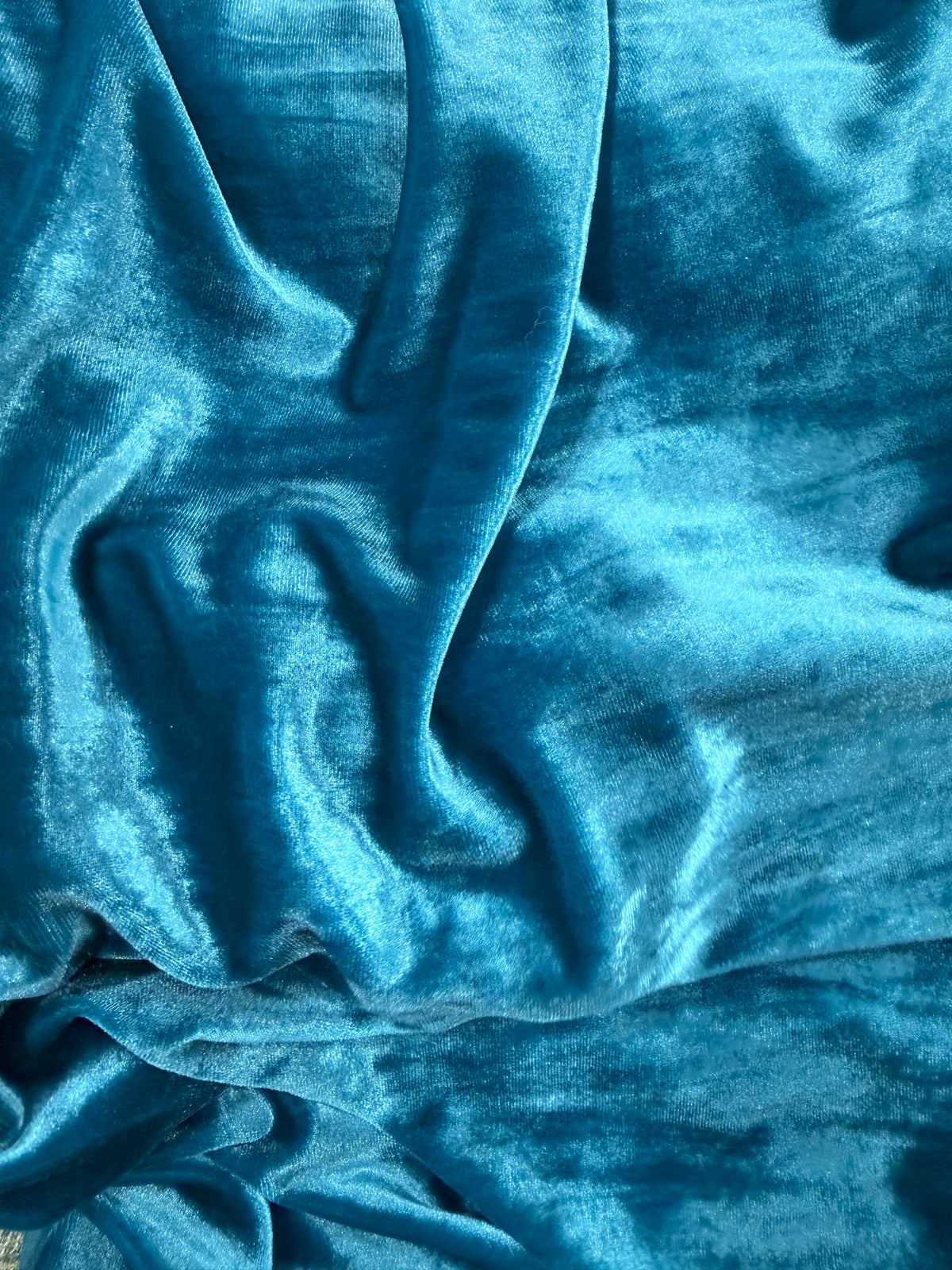 TERCIOPELO AZUL TURQUESA
