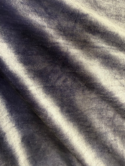 Tela terciopelo color lavanda, vista del brillo suave del terciopelo - Arte con Telas