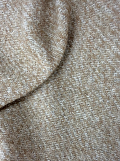 Detalle de la caída del tejido