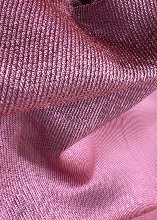 Imagen de la tela mikado con textura al nitido detalle 