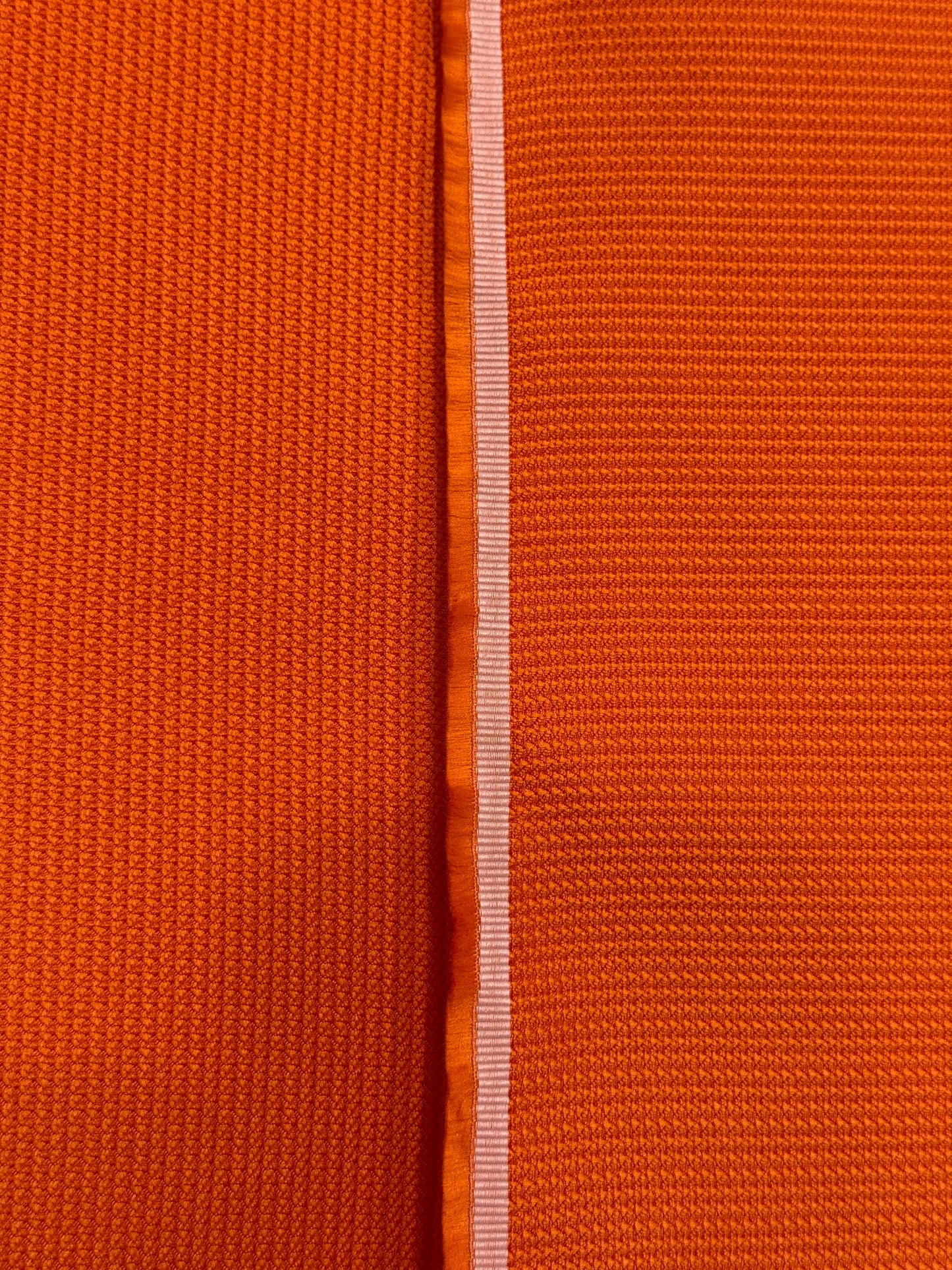 Mikado naranja con textura acabado