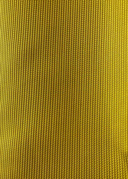 Imagen del detalle de la textura del mikado color mostaza