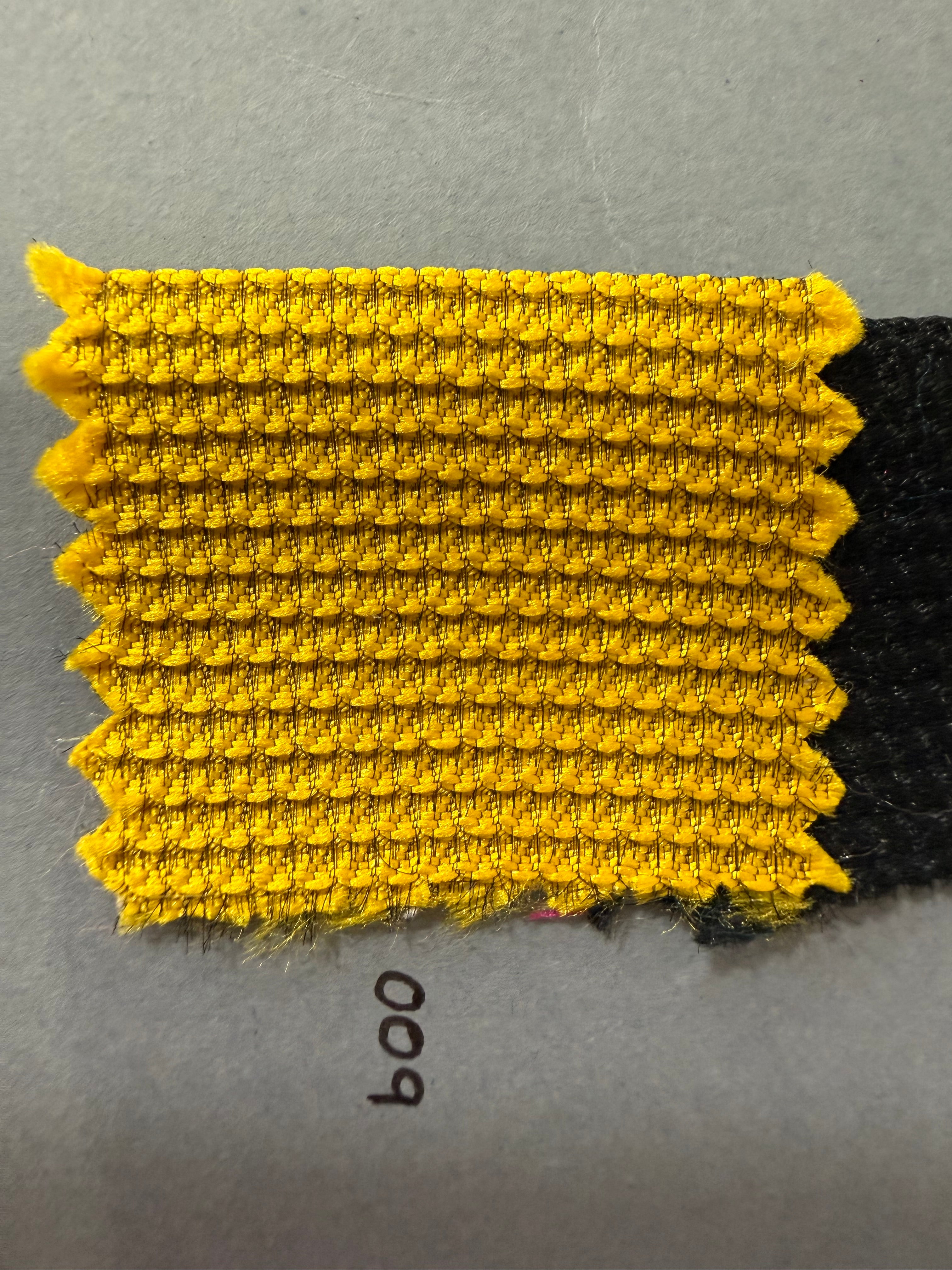 Color amarillo mikado con textura