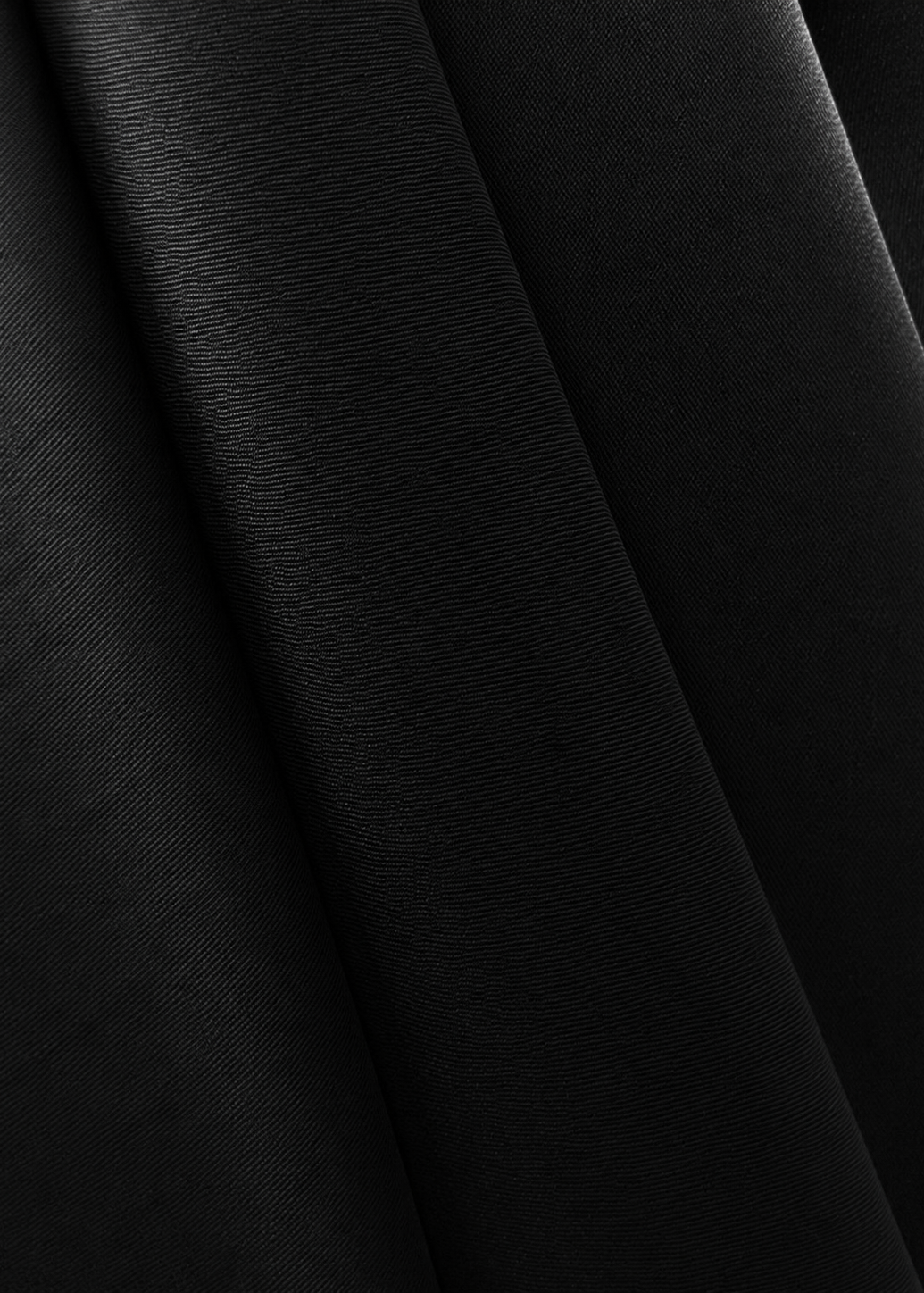 Imagen al detalle de la tela mikado liso 