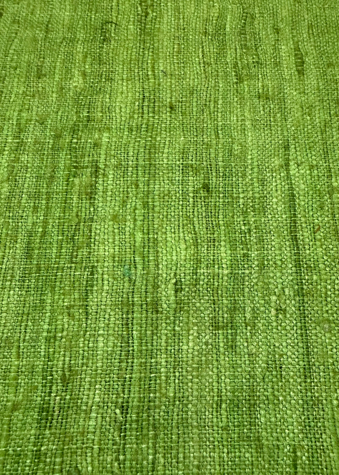 Imagen de tela para invitada de seda rustica color VERDE FLUOR 