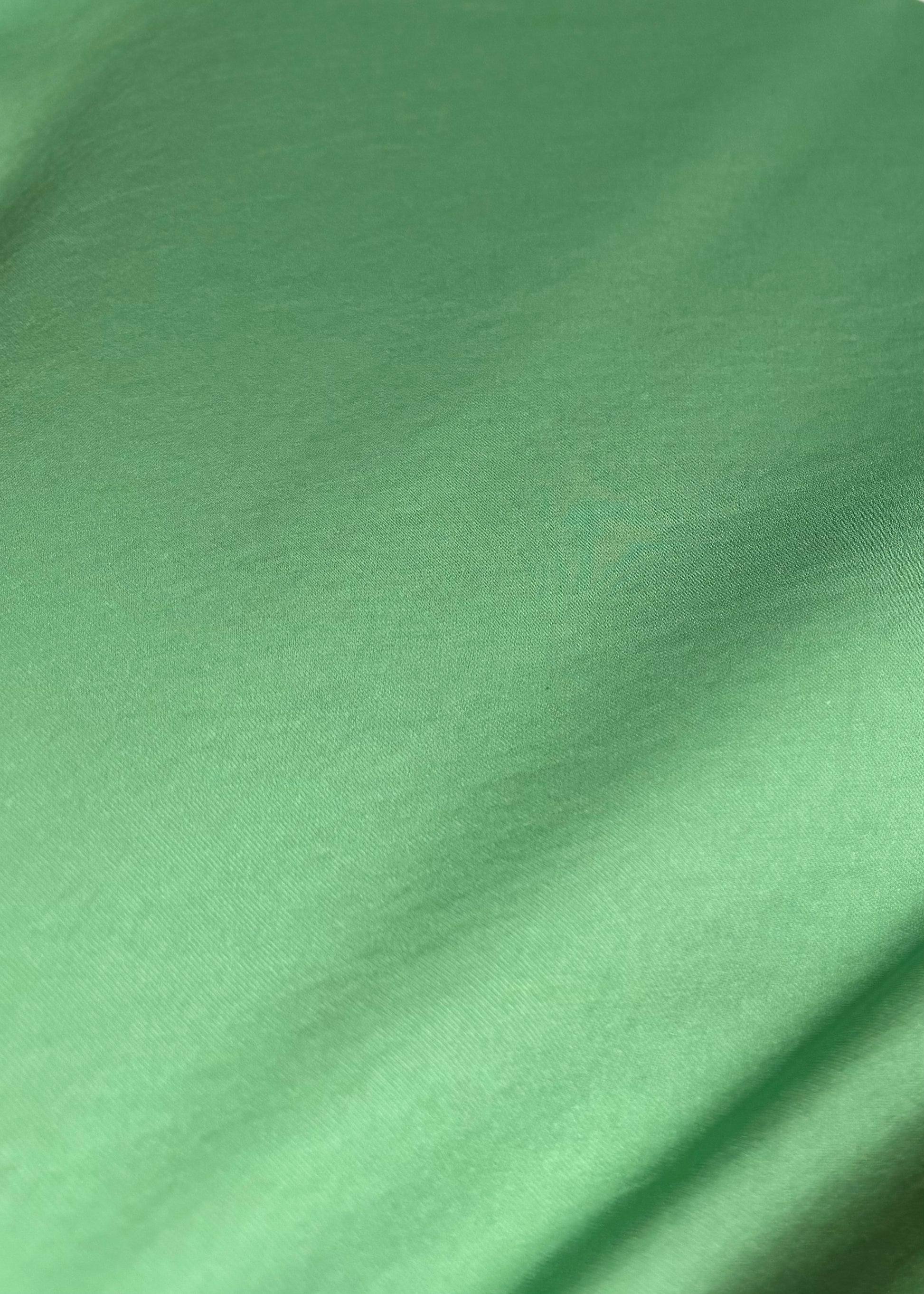 Verde Haze Crep Satén Reciclado