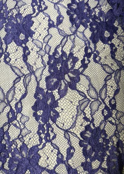 encaje-morado-floral-tul