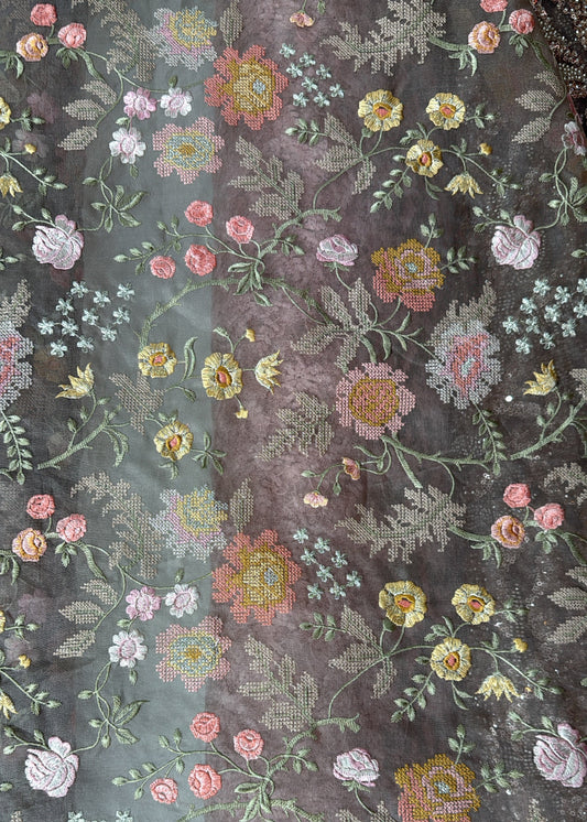 Tela de organza de seda bordada con flores primavera multicolor
