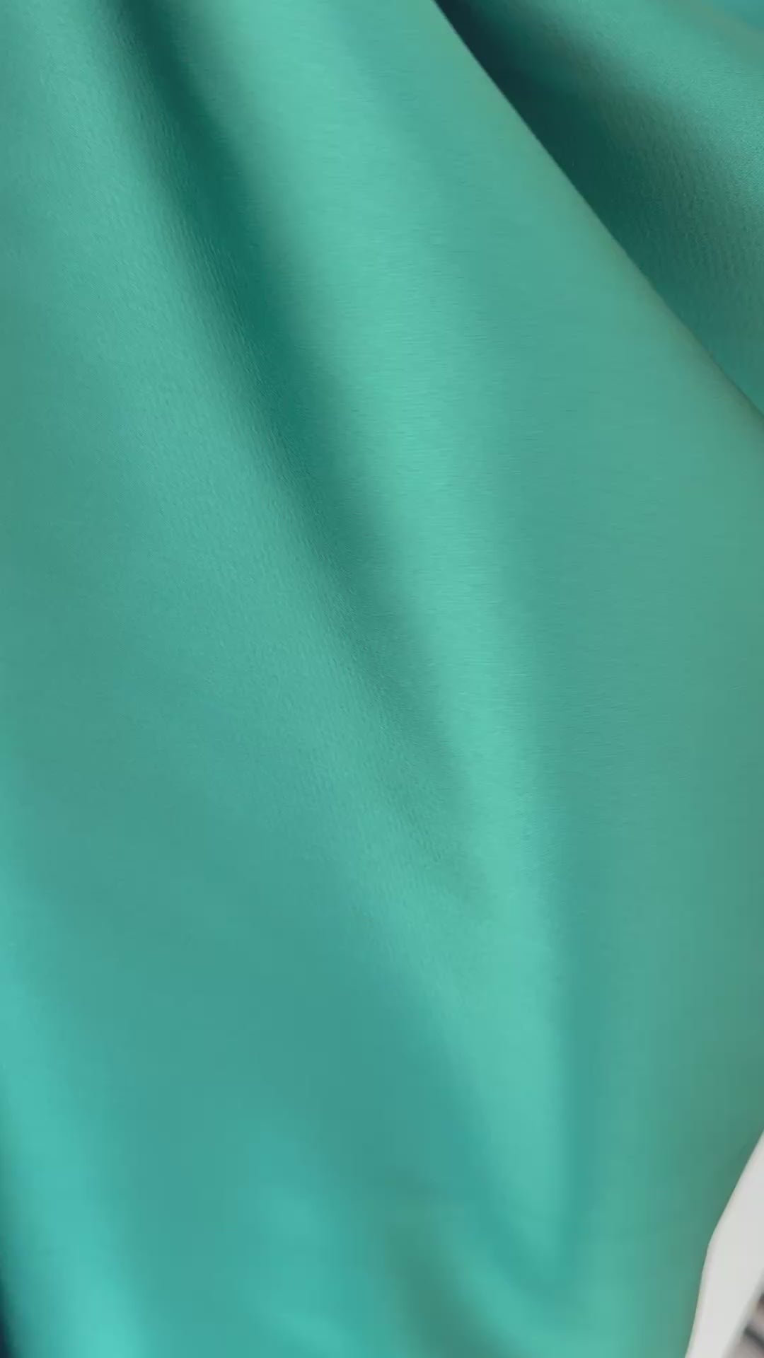 video verde esmeralda crepe saten/mate