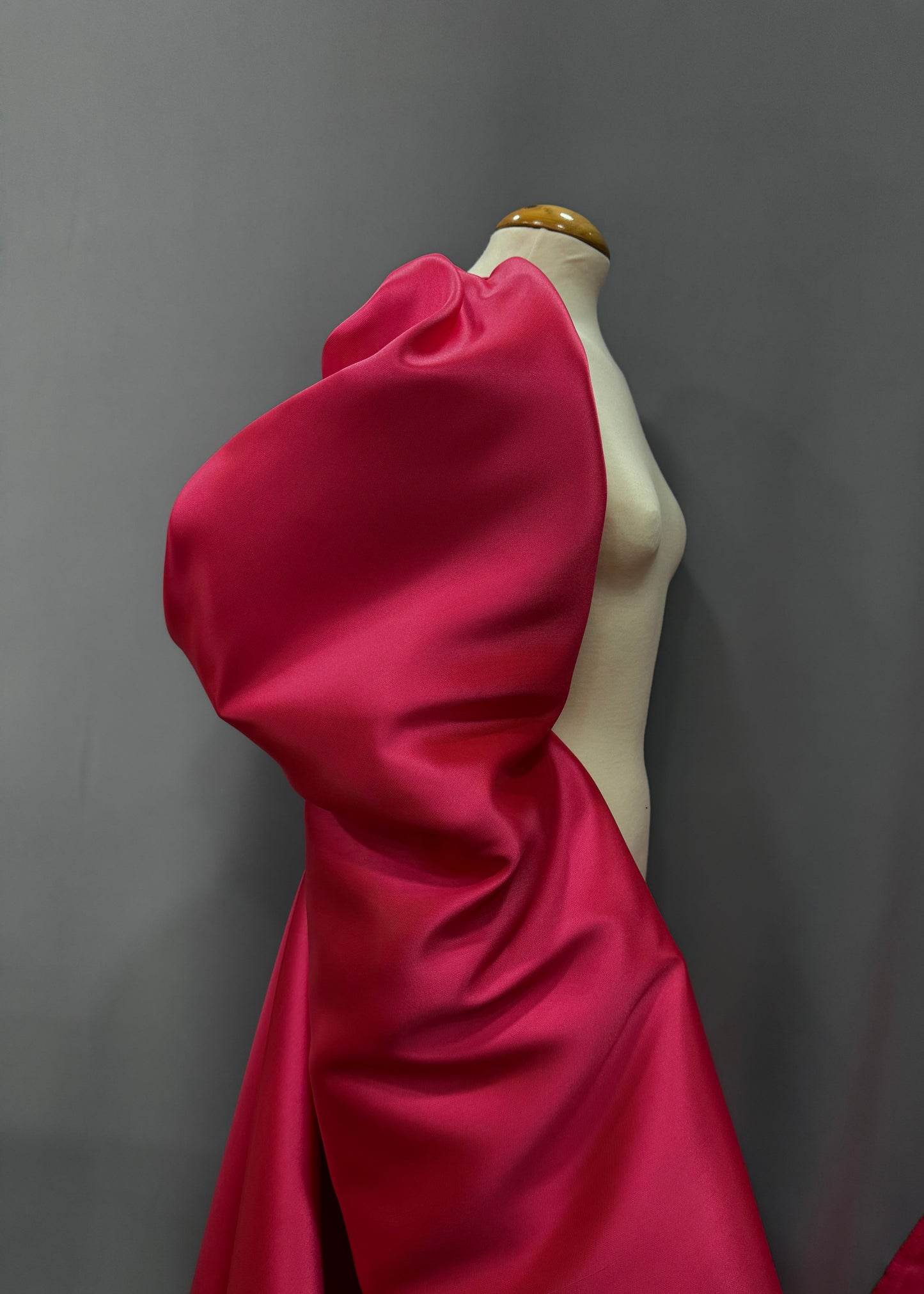 manga abullonada vestido fucsia mikado liso